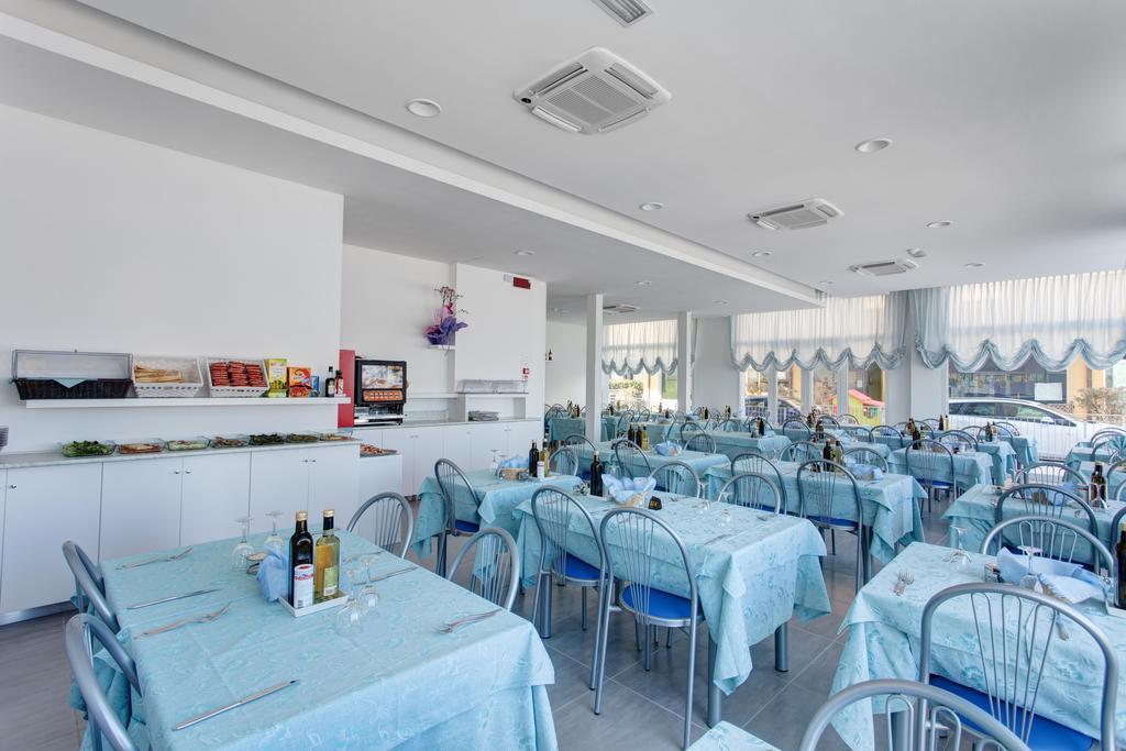 Hotel Platinum Ρίμινι Εξωτερικό φωτογραφία