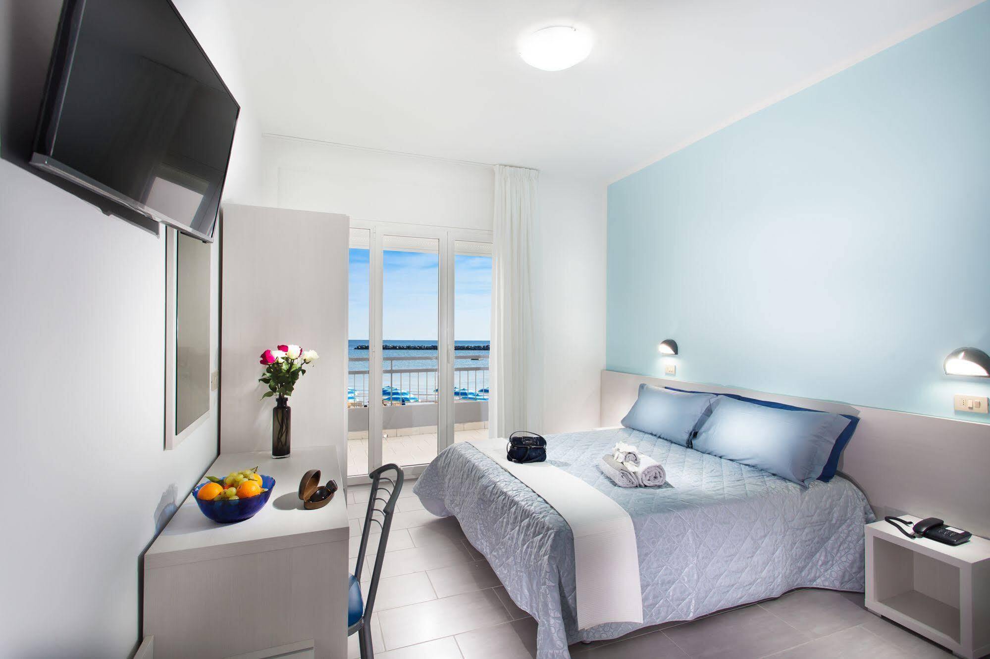 Hotel Platinum Ρίμινι Εξωτερικό φωτογραφία